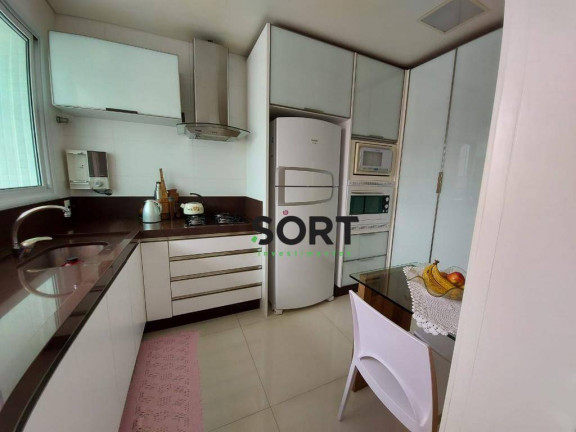 Imagem Cobertura com 3 Quartos à Venda, 260 m² em Centro - Balneário Camboriú