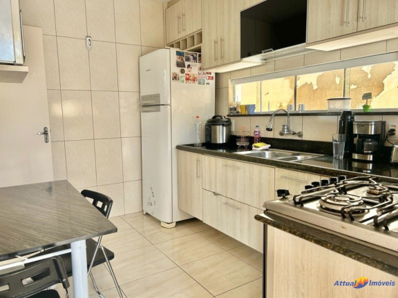 Imagem Casa com 4 Quartos à Venda, 184 m² em Jardim Europa - Teresópolis