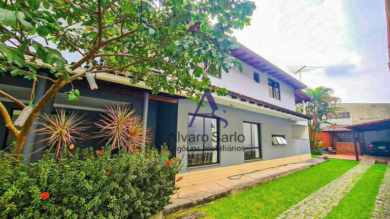 Imagem Casa com 6 Quartos à Venda, 322 m² em Jardim Limoeiro - Serra Imagem Casa com 6 Quartos à Venda, 322 m² em Jardim Limoeiro - Serra