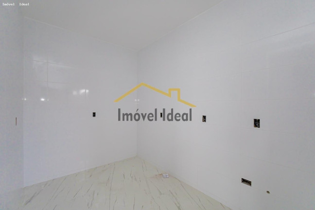 Imagem Casa com 3 Quartos à Venda, 110 m² em Cajuru - Curitiba Imagem Casa com 3 Quartos à Venda, 110 m² em Cajuru - Curitiba