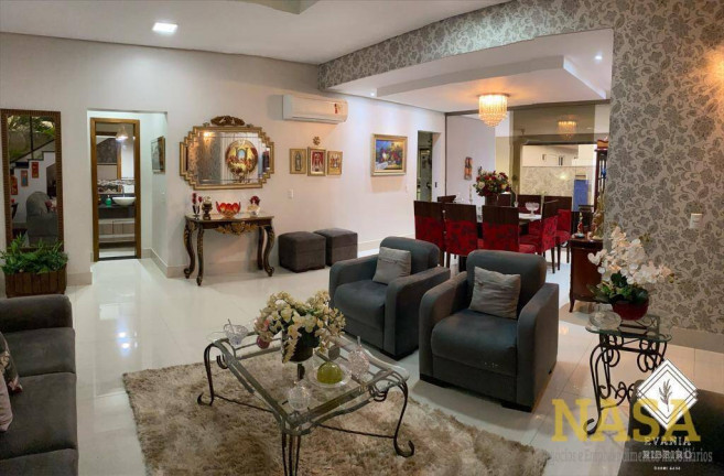 Imagem Casa com 5 Quartos à Venda, 440 m² em Cond Residencial Florais Dos Lagos - Cuiabá Imagem Casa com 5 Quartos à Venda, 440 m² em Cond Residencial Florais Dos Lagos - Cuiabá