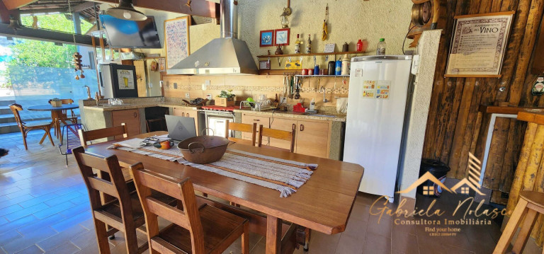 Imagem Casa com 3 Quartos à Venda, 252 m² em Centro - Mogi Mirim Imagem Casa com 3 Quartos à Venda, 252 m² em Centro - Mogi Mirim