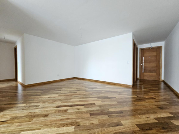 Imagem Apartamento com 3 Quartos à Venda, 154 m² em Agriões - Teresópolis