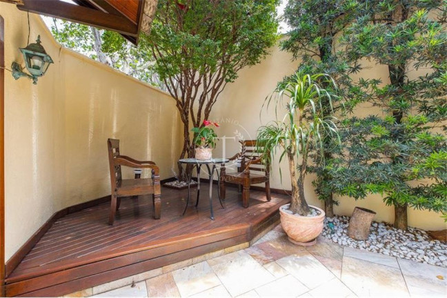 Imagem Casa com 4 Quartos à Venda, 420 m² em Jardim Das Bandeiras - São Paulo Imagem Casa com 4 Quartos à Venda, 420 m² em Jardim Das Bandeiras - São Paulo