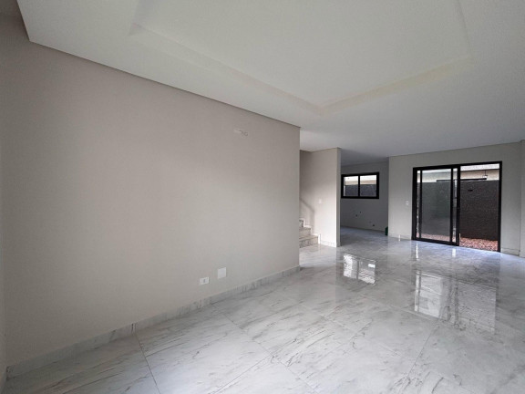 Imagem Casa com 3 Quartos à Venda, 123 m² em Uberaba - Curitiba Imagem Casa com 3 Quartos à Venda, 123 m² em Uberaba - Curitiba