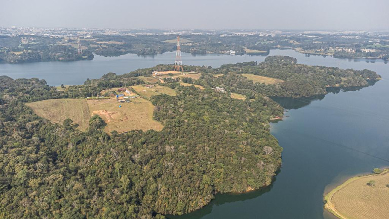 Imagem Imóvel com 1 Quarto à Venda, 22.000 m² em Vila David Antônio - Campo Largo Imagem Imóvel com 1 Quarto à Venda, 22.000 m² em Vila David Antônio - Campo Largo