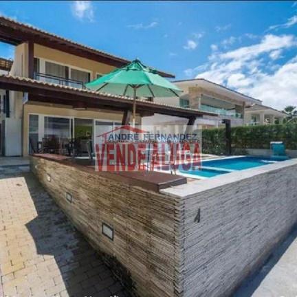 Casa com 3 Quartos para Alugar, 335 m² em Campina Do Barreto - Recife