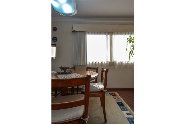Imagem Imóvel com 2 Quartos à Venda, em Moema - São Paulo Imagem Imóvel com 2 Quartos à Venda, em Moema - São Paulo