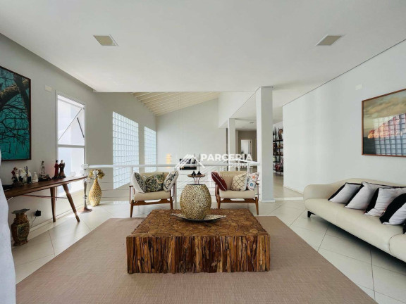Imagem Casa com 7 Quartos à Venda, 480 m² em Riviera Módulo 5 - Bertioga Imagem Casa com 7 Quartos à Venda, 480 m² em Riviera Módulo 5 - Bertioga
