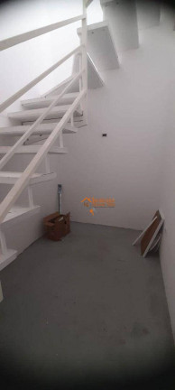 Imagem Sobrado com 3 Quartos à Venda, 300 m² em Parque Renato Maia - Guarulhos Imagem Sobrado com 3 Quartos à Venda, 300 m² em Parque Renato Maia - Guarulhos