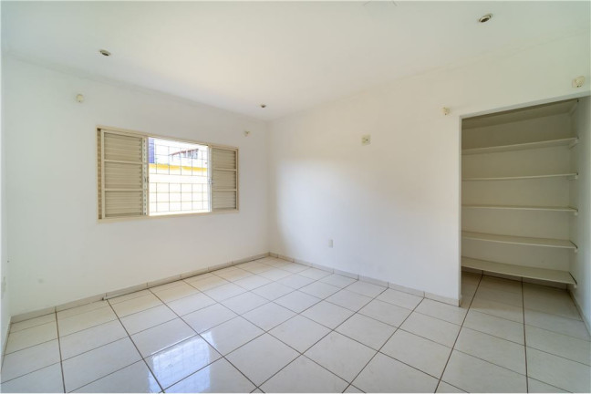 Imagem Casa com 2 Quartos à Venda, 164 m² em Parque São Luiz - Jundiaí Imagem Casa com 2 Quartos à Venda, 164 m² em Parque São Luiz - Jundiaí