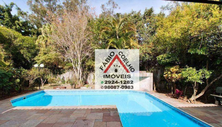 Sobrado com 4 Quartos à Venda, 600 m² em Jardim Leonor - São Paulo