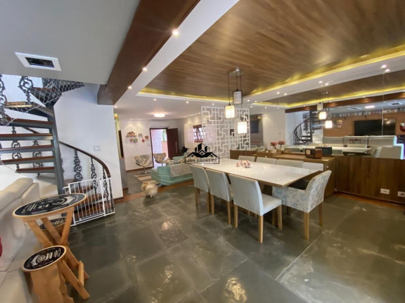 Imagem Sobrado com 3 Quartos à Venda, 340 m² em Campestre - Santo André
