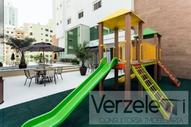 Imagem Apartamento com 3 Quartos à Venda, 129 m² em Centro - Balneário Camboriú Imagem Apartamento com 3 Quartos à Venda, 129 m² em Centro - Balneário Camboriú