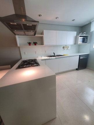 Imagem Imóvel com 2 Quartos à Venda, 200 m² em Centro - Balneário Camboriú Imagem Imóvel com 2 Quartos à Venda, 200 m² em Centro - Balneário Camboriú