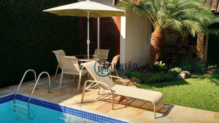 Casa com 4 Quartos à Venda, 300 m² em São Francisco - Niterói