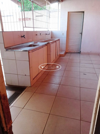 Imagem Casa com 3 Quartos à Venda, 150 m² em Jardim Curitiba - Goiânia Imagem Casa com 3 Quartos à Venda, 150 m² em Jardim Curitiba - Goiânia