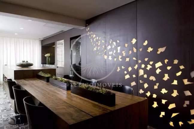 Imagem Apartamento com 3 Quartos à Venda, 335 m²