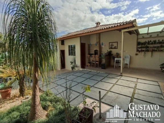 Imagem Casa com 3 Quartos à Venda, 270 m² em Village Santa Helena - Volta Redonda Imagem Casa com 3 Quartos à Venda, 270 m² em Village Santa Helena - Volta Redonda