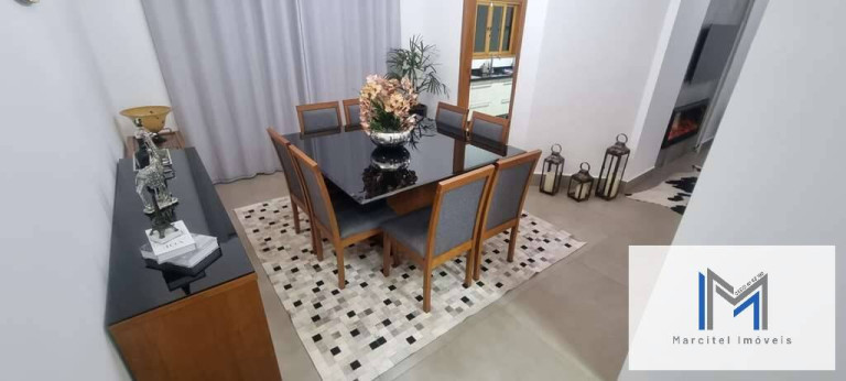 Imagem Casa de Condomínio com 3 Quartos à Venda, 453 m² em Jardim Ana Estela - Carapicuíba