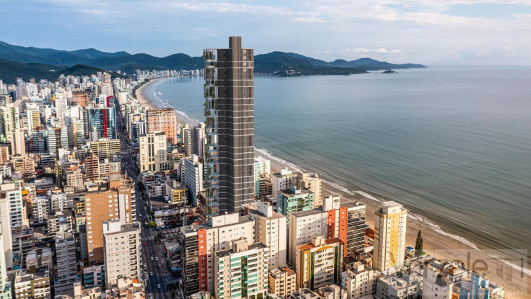Imagem Apartamento com 4 Quartos à Venda, 178 m² em Meia Praia - Itapema