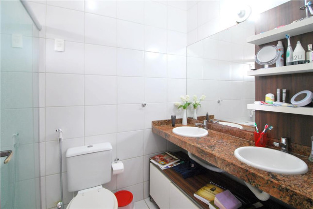 Imagem Casa com 4 Quartos à Venda, 180 m² em José De Alencar - Fortaleza Imagem Casa com 4 Quartos à Venda, 180 m² em José De Alencar - Fortaleza