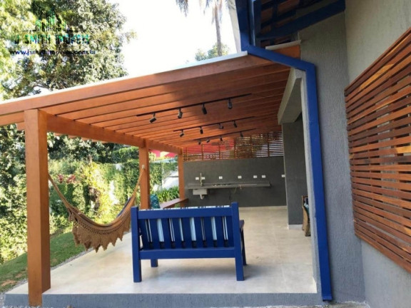Casa de Condomínio com 4 Quartos à Venda, 243 m² em Petit Village - Cotia
