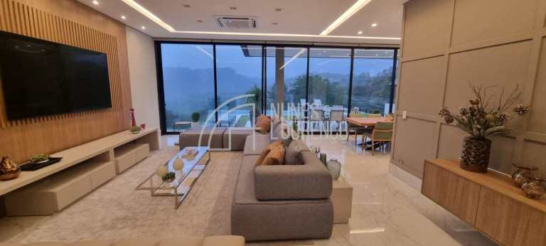 Imagem Casa com 4 Quartos à Venda, 472 m² em Alphaville - Santana De Parnaíba Imagem Casa com 4 Quartos à Venda, 472 m² em Alphaville - Santana De Parnaíba