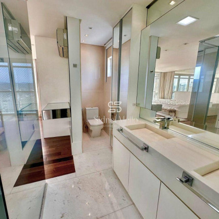 Imagem Cobertura com 4 Quartos à Venda, 400 m² em 2 Quadra Centro - Balneário Camboriú