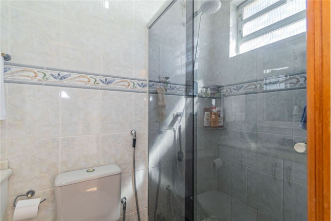 Imagem Imóvel com 3 Quartos à Venda, em Menino Deus - Porto Alegre Imagem Imóvel com 3 Quartos à Venda, em Menino Deus - Porto Alegre