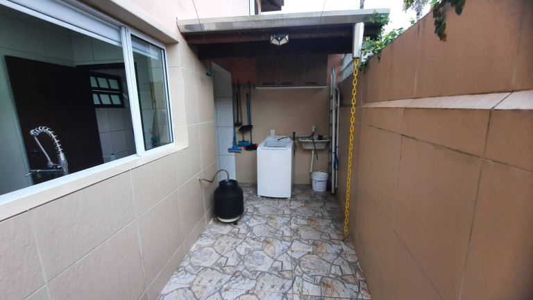 Imagem Casa com 2 Quartos à Venda, 95 m² em Tabatinga - Caraguatatuba