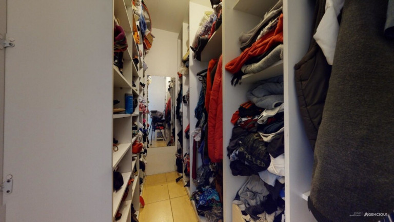 Imagem Imóvel com 3 Quartos à Venda, em Cavalhada - Porto Alegre Imagem Imóvel com 3 Quartos à Venda, em Cavalhada - Porto Alegre