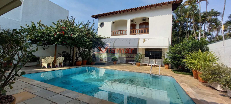 Imagem Casa com 4 Quartos à Venda, 306 m² em Jardim Virgínia - Guarujá Imagem Casa com 4 Quartos à Venda, 306 m² em Jardim Virgínia - Guarujá