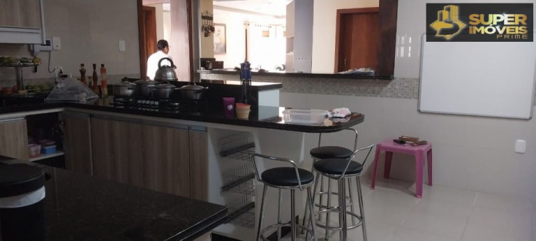 Imagem Casa com 4 Quartos à Venda, 360 m² em Centro - Pelotas