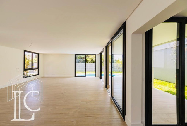 Imagem Casa com 3 Quartos à Venda, 455 m² em Moema - São Paulo Imagem Casa com 3 Quartos à Venda, 455 m² em Moema - São Paulo