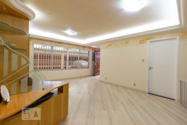 Imagem Casa com 5 Quartos à Venda ou Locação, 461 m² em Horto Florestal - São Paulo Imagem Casa com 5 Quartos à Venda ou Locação, 461 m² em Horto Florestal - São Paulo