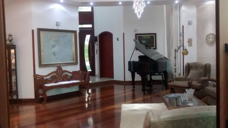 Imagem Casa com 3 Quartos à Venda, 560 m² em Residencial Morada Dos Lagos - Barueri Imagem Casa com 3 Quartos à Venda, 560 m² em Residencial Morada Dos Lagos - Barueri
