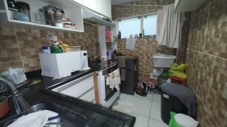 Imagem Imóvel com 2 Quartos à Venda, 50 m² em Trindade - São Gonçalo