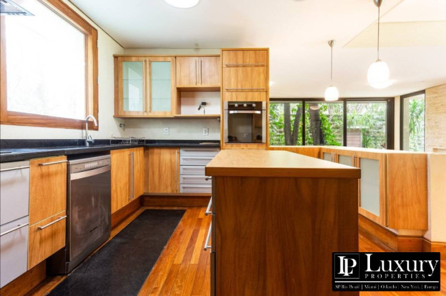 Imagem Casa com 4 Quartos à Venda, 1.019 m² em Alto De Pinheiros - São Paulo Imagem Casa com 4 Quartos à Venda, 1.019 m² em Alto De Pinheiros - São Paulo