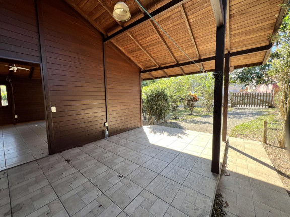 Imagem Casa com 3 Quartos à Venda, 105 m² em São João Do Rio Vermelho - Florianópolis Imagem Casa com 3 Quartos à Venda, 105 m² em São João Do Rio Vermelho - Florianópolis