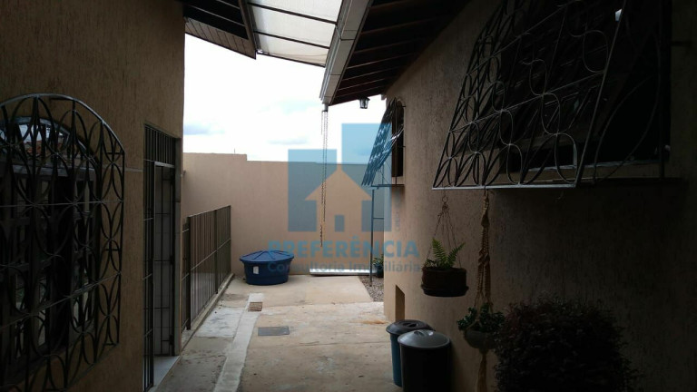 Imagem Casa com 4 Quartos à Venda, 157 m² em Contorno - Ponta Grossa Imagem Casa com 4 Quartos à Venda, 157 m² em Contorno - Ponta Grossa