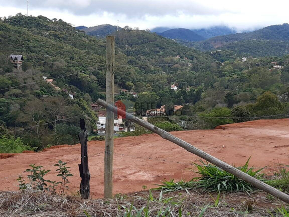 Terreno à Venda, 643 m² em Cascata Do Imbuí - Teresópolis