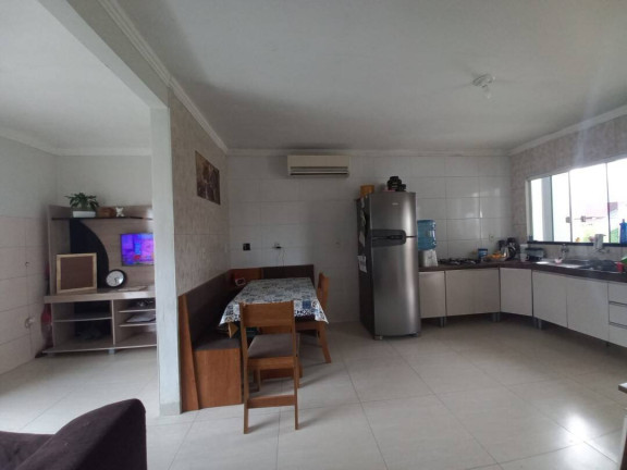 Imagem Casa com 7 Quartos à Venda, 320 m² em Costeira - Balneário Barra Do Sul Imagem Casa com 7 Quartos à Venda, 320 m² em Costeira - Balneário Barra Do Sul