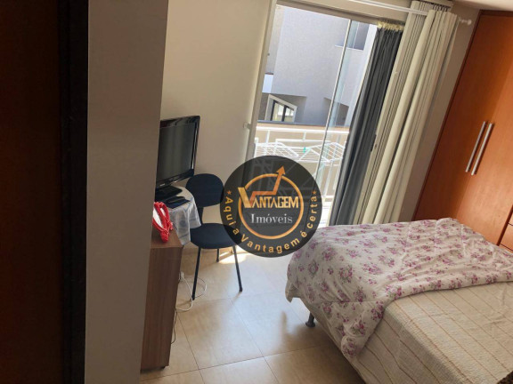 Imagem Sobrado com 3 Quartos à Venda, 131 m² em Hauer - Curitiba Imagem Sobrado com 3 Quartos à Venda, 131 m² em Hauer - Curitiba
