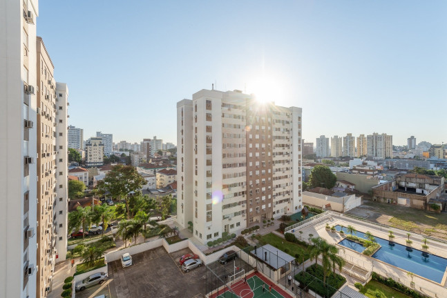 Imagem Apartamento com 2 Quartos à Venda, 58 m² em Passo Da Areia - Porto Alegre