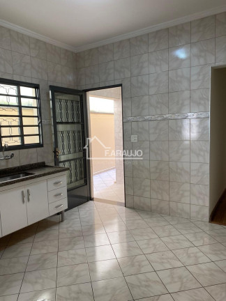 Imagem Casa com 2 Quartos à Venda, 126 m² em Jardim Dois Corações - Sorocaba Imagem Casa com 2 Quartos à Venda, 126 m² em Jardim Dois Corações - Sorocaba