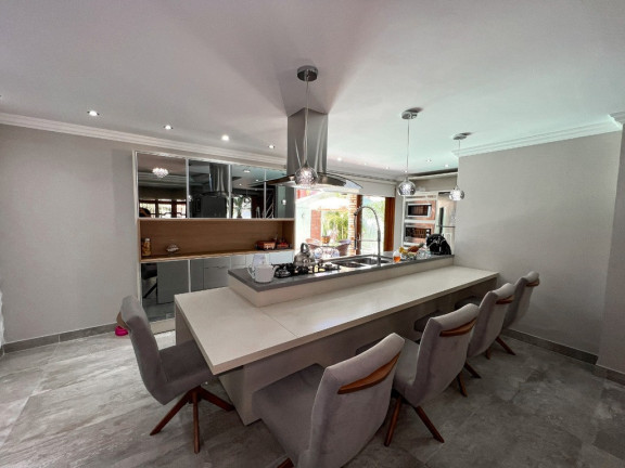 Imagem Casa com 3 Quartos à Venda, 210 m² em Moinhos De Vento - Canoas Imagem Casa com 3 Quartos à Venda, 210 m² em Moinhos De Vento - Canoas