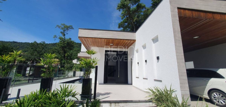 Imagem Casa com 4 Quartos à Venda, 432 m² em Barra - Balneário Camboriú Imagem Casa com 4 Quartos à Venda, 432 m² em Barra - Balneário Camboriú