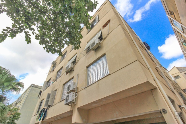 Imagem Imóvel com 1 Quarto à Venda, 26 m² em Santana - Porto Alegre Imagem Imóvel com 1 Quarto à Venda, 26 m² em Santana - Porto Alegre