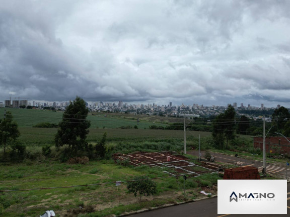 Imagem Terreno à Venda, 373 m² em Vista Linda - Cascavel